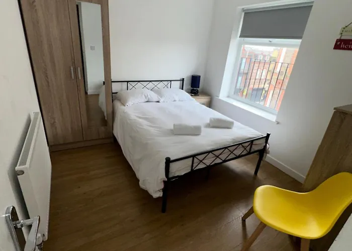 Riverside Relax 1 Bedroom Near Airport And City Centre Pl